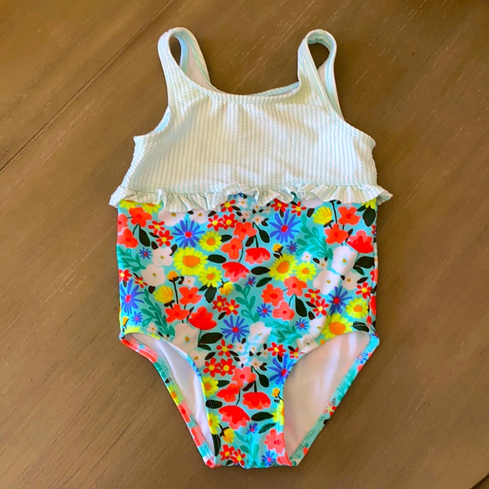 Little girls swimsuit